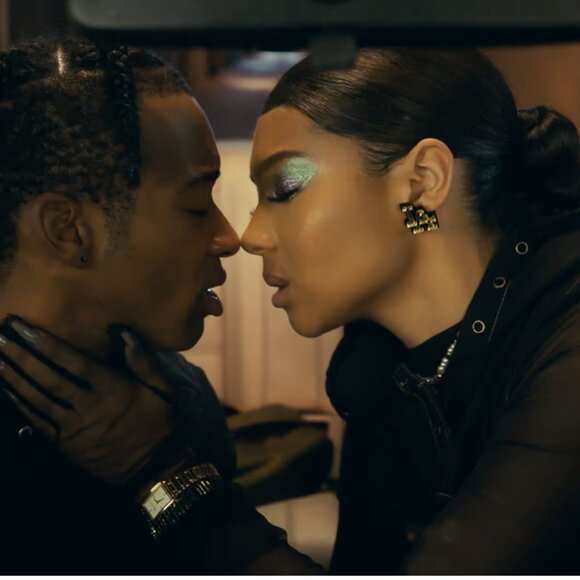 Meet your Posher, Fallon - Picture 13 of 17